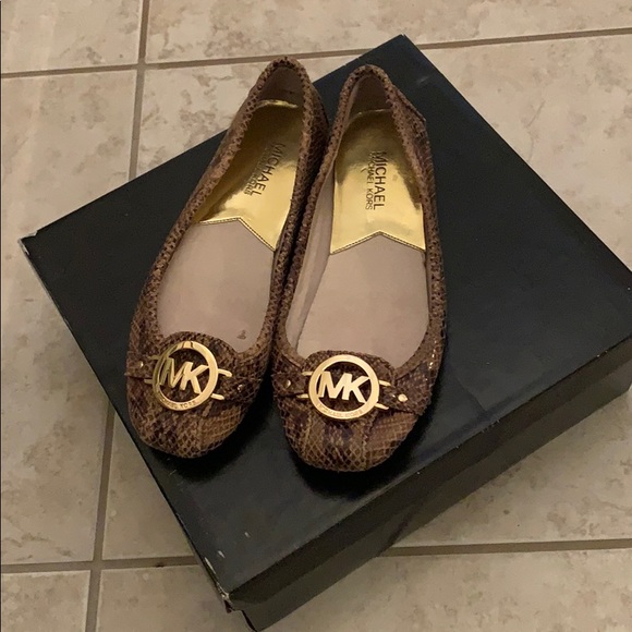MICHAEL Michael Kors Shoes - Michael Kors leather flats